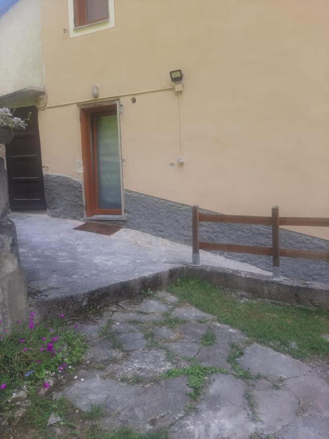 Ca' Virasolelh Hotel Macra Екстериор снимка