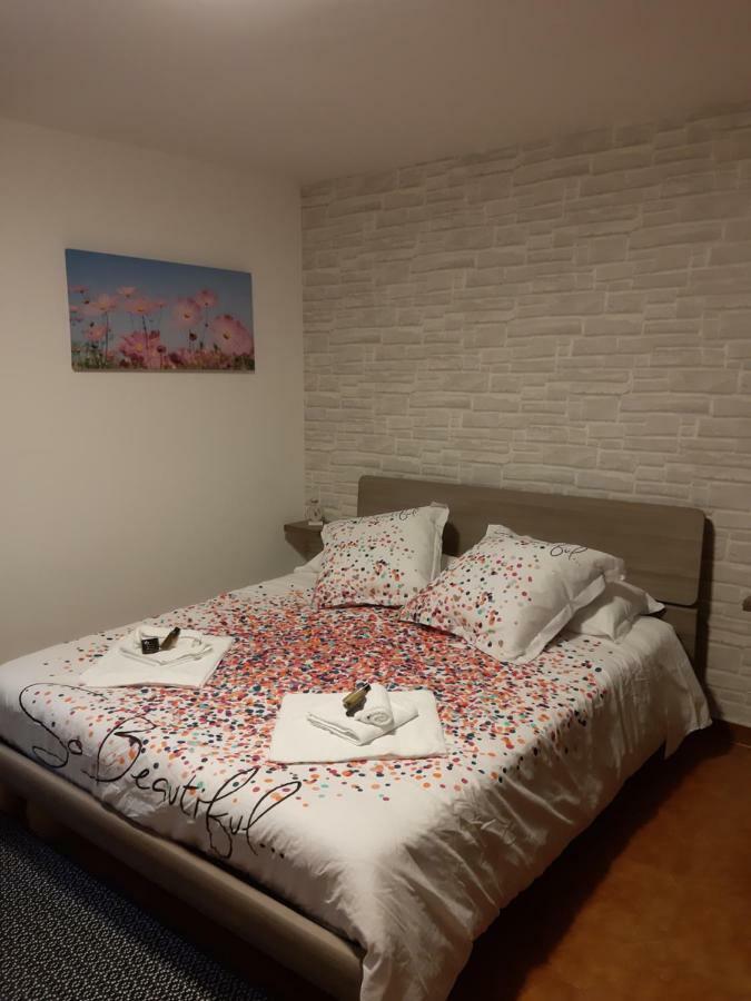 Ca' Virasolelh Hotel Macra Екстериор снимка