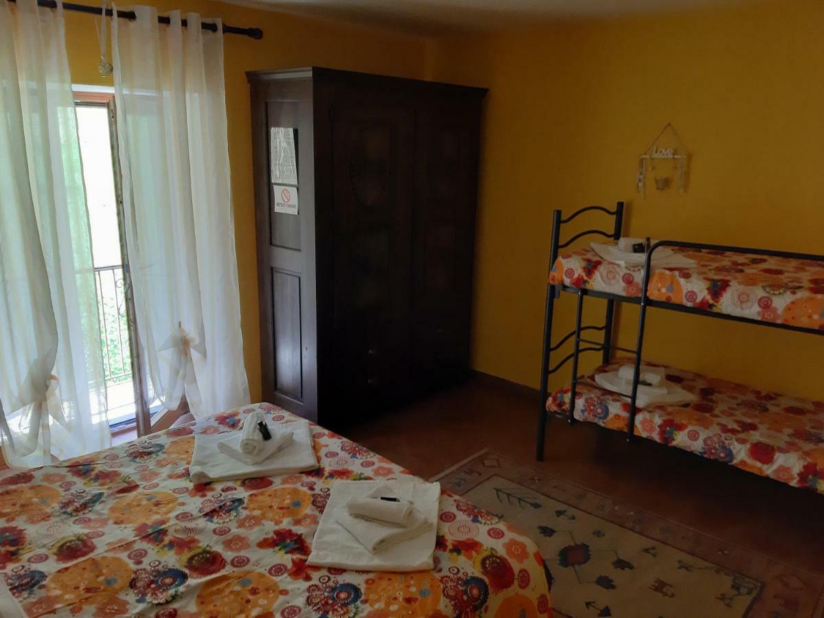 Ca' Virasolelh Hotel Macra Стая снимка